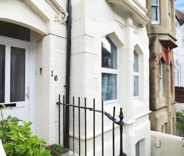 3 bedroom flat to rent - Photo 5