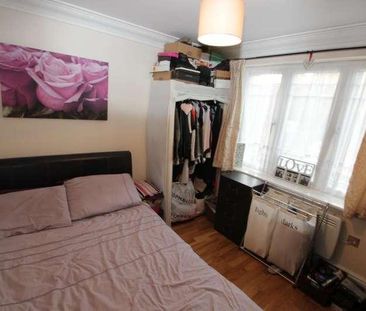 Woking, Surrey, GU22 - Photo 2