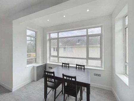 Online Application Belle Vue Crescent, Southbourne, BH6 - Photo 2