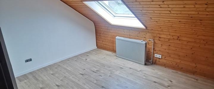 Gemütliche Dachgeschosswohnung in Alzenau-Michelbach - Photo 1