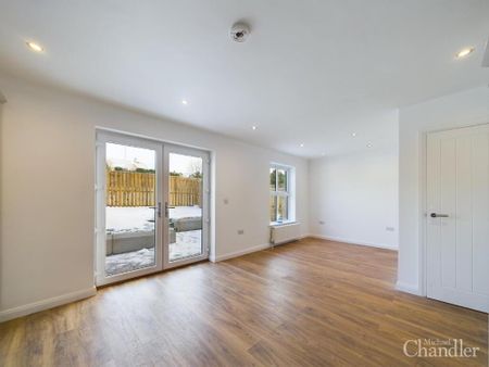 14 The Cottages, Upper Springfield Road, Belfast, BT17 0NB - Photo 3