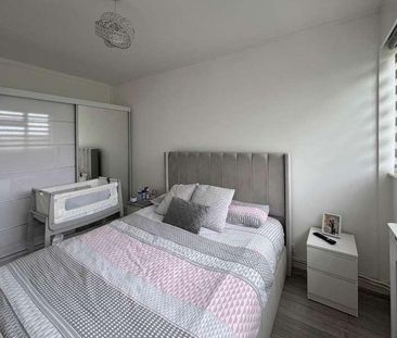 Beale Close, Palmers Green, N13 - Photo 6