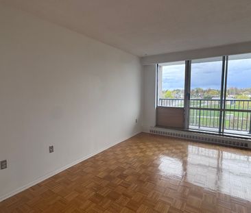 For Lease - 2400 Virginia Drive Unit# 510, Alta Vista and Area, Ont... - Photo 3