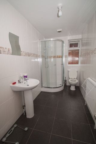 7 Bed Semi-Detached House, University Road, SO17 - Photo 4