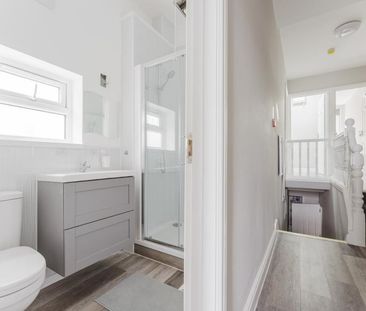 5 bedroom flat to rent - Photo 6