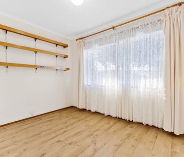 9 Doulton Drive, Trott Park SA 5158 - House For Rent | Domain - Photo 5