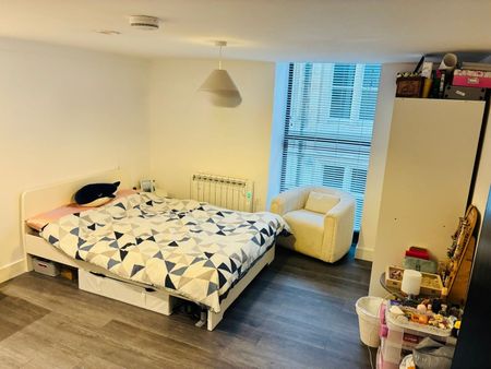 2 Bed Flat, Baldwin St, BS1 - Photo 5