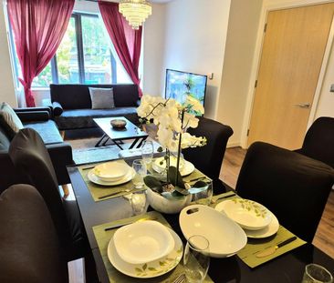 2 Bed Terraced House, Leverton Close, N22 - Photo 2