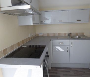 2 bedroom detached bungalow to rent - Photo 4