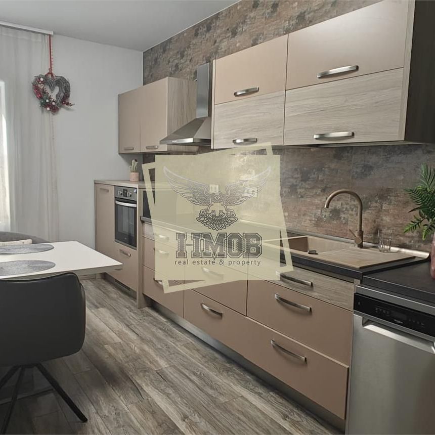Casa cu 3 camere 2 bai si 289 mp teren in zona Lazaret - Photo 1