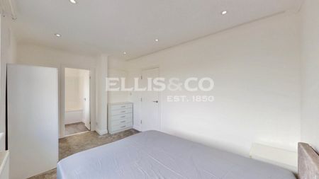 Thorn Close, UB5, Northolt - Photo 3