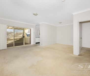 Convenient located 2 bedroom unit - Photo 3