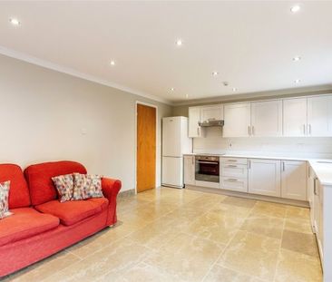 Challoner Court, BS1 - Photo 2