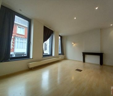 Zeer ruim triplex appartement te huur in centrum Tienen - Foto 6