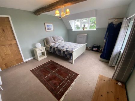 3 bedroom detached house to rent - Photo 5