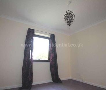 Roots Hall Drive, Southend On Sea, SS2 - Photo 5