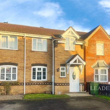 3 bedroom semi-detached house to rent - Photo 4