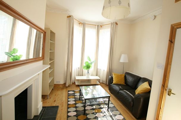 4 Bed Flat, Huddlestone Road, NW2 - Photo 1