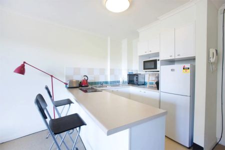 One-Bedroom Unit with Views of Manly Beach - Photo 3