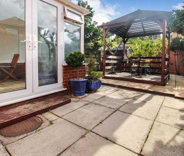 3 bedroom semi-detached house to rent - Photo 3