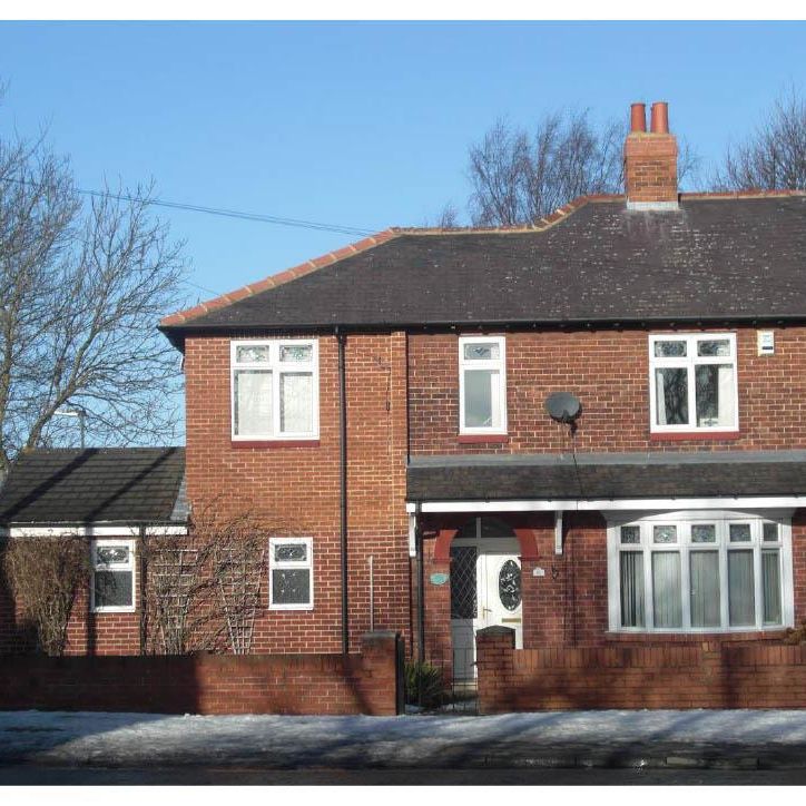 5 bedroom private hall to rent - Photo 1