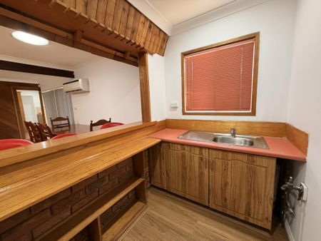 When space and location are key - Photo 2