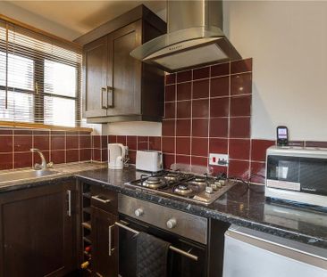 1 bedroom semi-detached house to rent - Photo 5