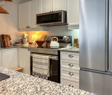 For Lease - 1 Leaside Park Drive Unit# 508, Toronto, Ontario - Photo 2