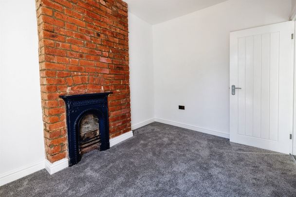 High Street, Lincoln, Washingborough - Photo 1