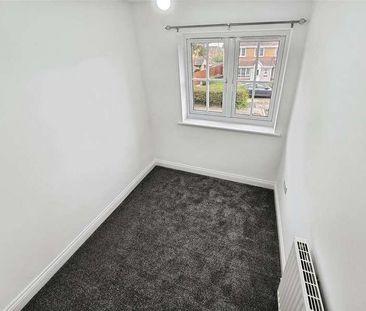 Aintree Drive, Rushden, NN10 - Photo 3