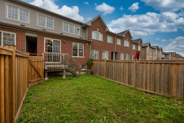 For Lease - 90 SKY HARBOUR Drive, Brampton, Ontario - Photo 1