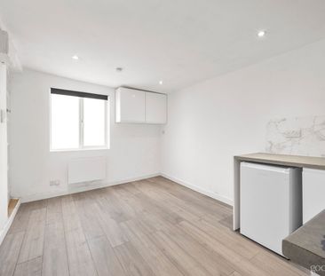 Benhilton Gardens, Sutton, SM1 - Photo 6