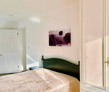 7 Bishopsgate Walk, Chichester, Chichester PO19 6FQ, United Kingdom - Photo 2