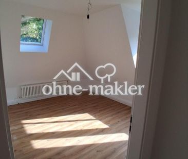 Schöne neu errichtete 3 bis 4 Zimmer-Dachgeschosswohnung mit geh. I... - Photo 4