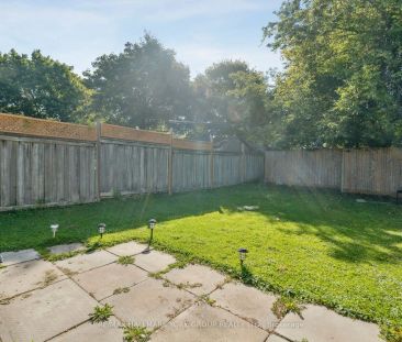 351 Winnifred Drive #(East) - Photo 4