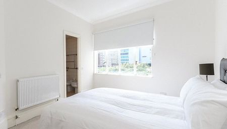 5 bedroom mansion flat with 2 receptions and 2 bathrooms in St. Johns Wood, NW8 - Photo 3