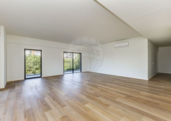 Apartamento T3 em Lisboa