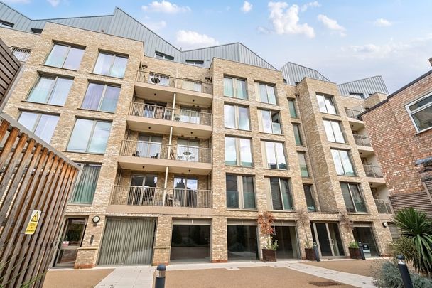 1 bedroom flat to rent - Photo 1