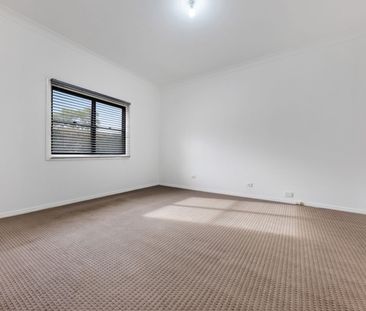 Refurbished Family Home with Huge Rear Yard - Photo 3