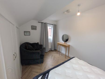 7 Ponsonby Avenue, Belfast, BT15 2LS - Photo 3