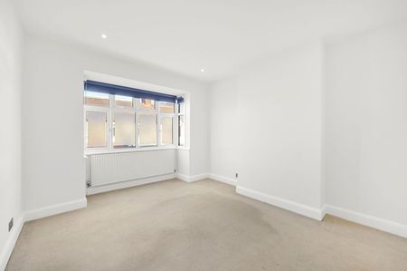 Russell Road, Mitcham, CR4 - Photo 3