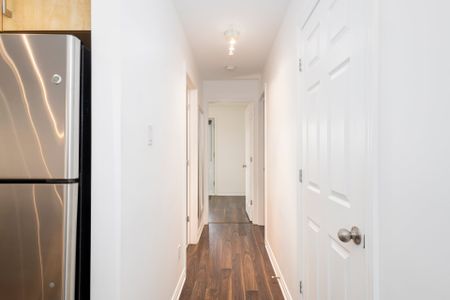 Condo for rent, Montréal (Le Sud-Ouest) - Photo 2