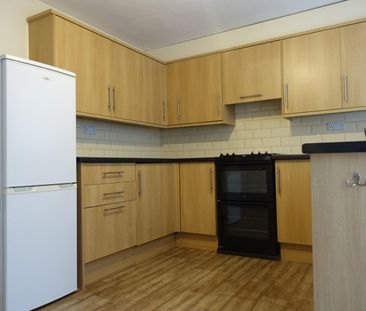 2 bedroom House To Let - Photo 5