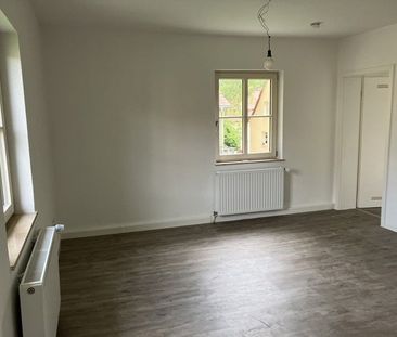 Lust auf Veränderung? Ansprechende 3-Zimmer-Wohnung mit Balkon - Photo 1