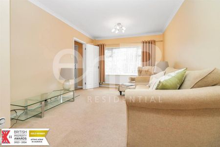 3 bedroom semi-detached house to rent - Photo 4