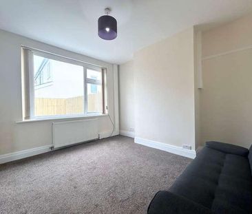 Clegg Avenue, Thornton-cleveleys, FY5 - Photo 3