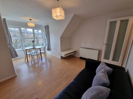 1 Bed Flat, Pursewardens Close, W13 - Photo 2