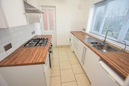 1 bedroom property to rent - Photo 3