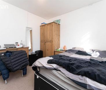 5 bedroom semi-detached house to rent - Photo 5