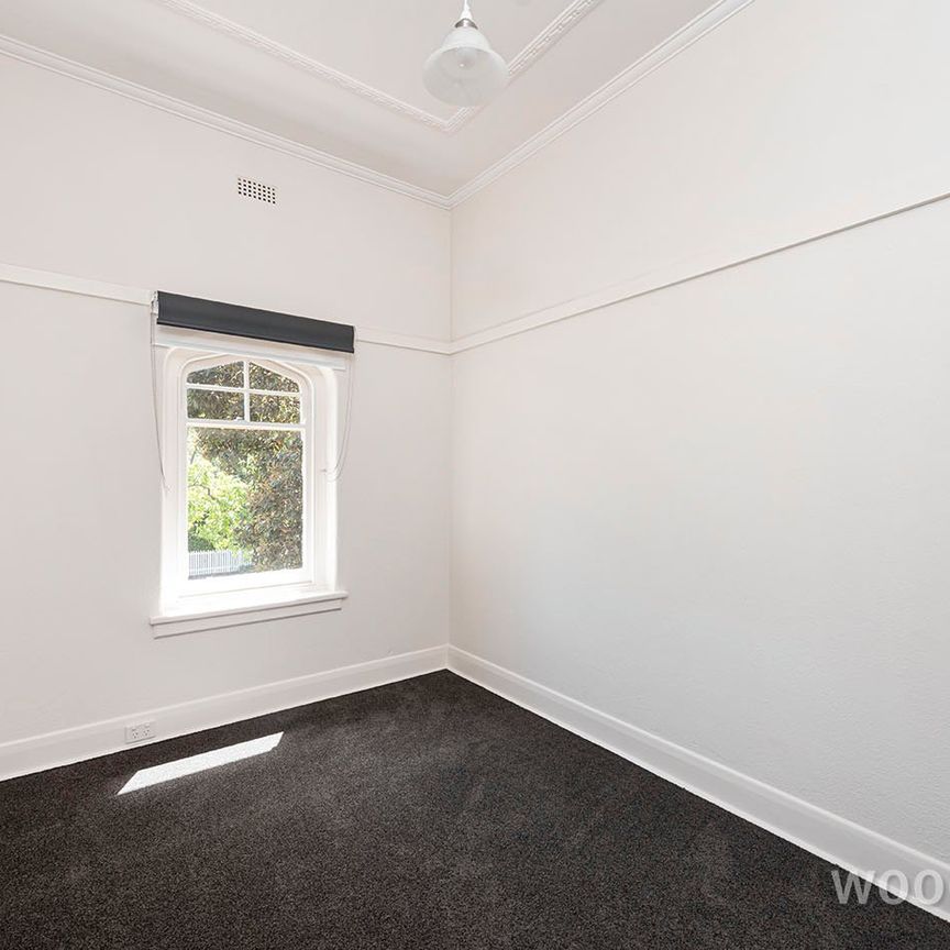 Gorgeous and Meticulously Renovated Residence - Photo 1